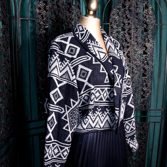 Vintage Western Tapestry Blazer, Crop Aztec by New Identity, XL - Picture 3 of 9